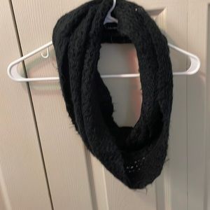 Modena Infinity Scarf